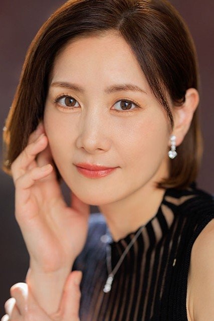 et billede af Mariko Koto