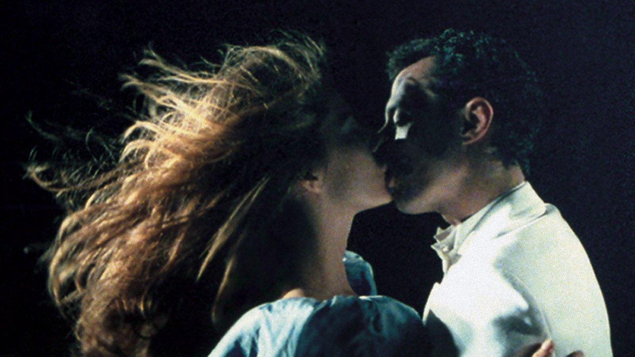 Kiss 2348/72 (1990)