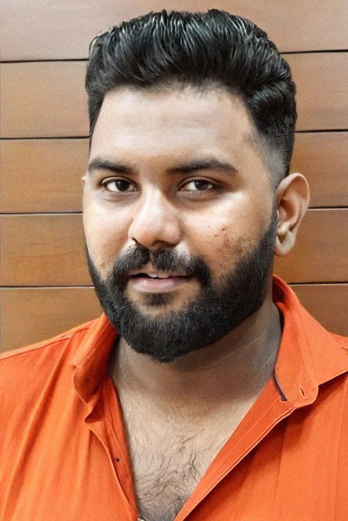 et billede af V.J. Ashiq