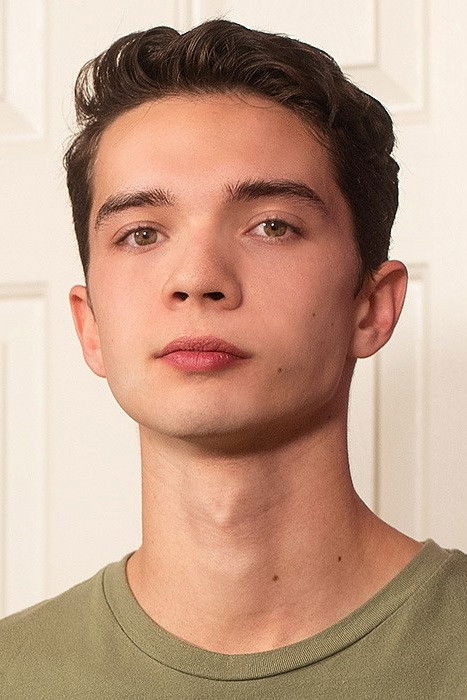 et billede af Sam Ledger