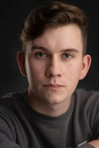 et billede af James Lydon