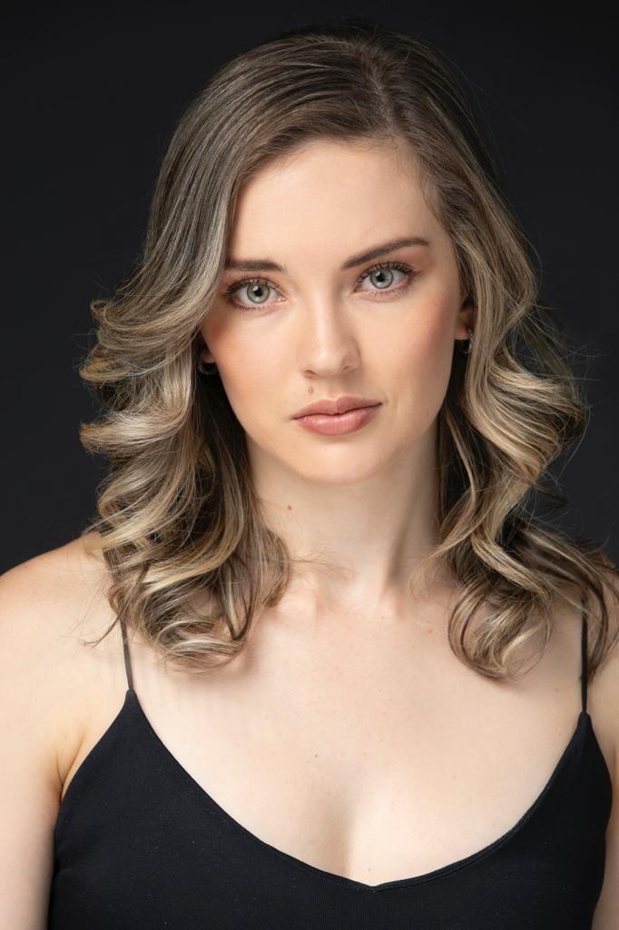 Jessica Jiménez's picture in the cast