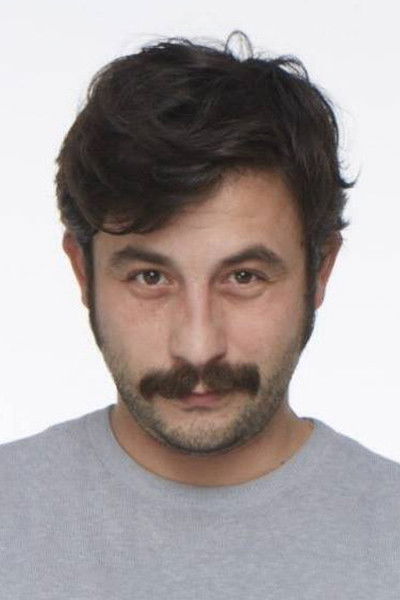 et billede af Aras Bilkin