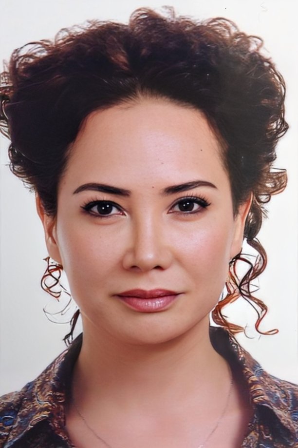 et billede af Demet Oran