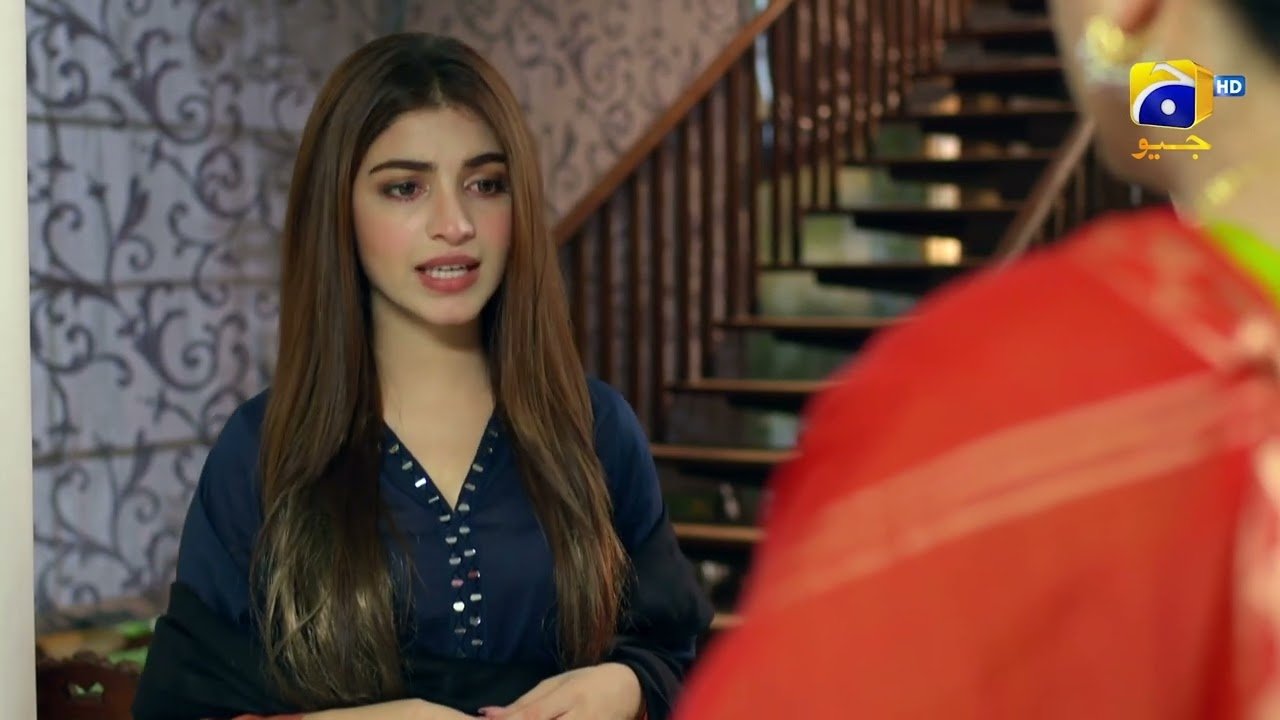 Dil Awaiz background