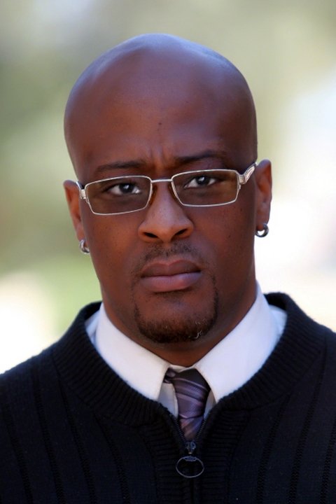 et billede af Bryan Moore