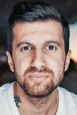 et billede af Amiran Sardarov