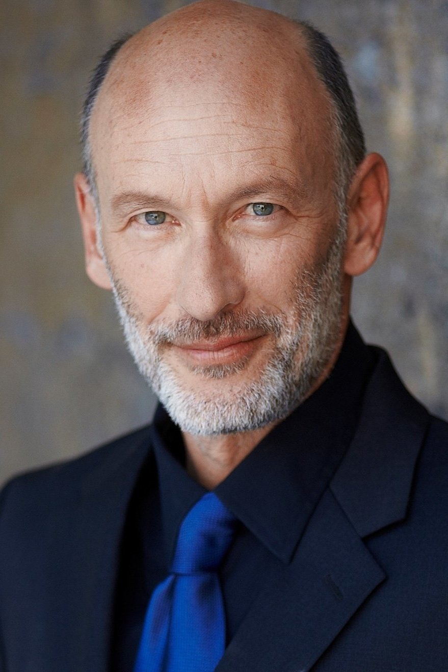 et billede af Lorne Brass