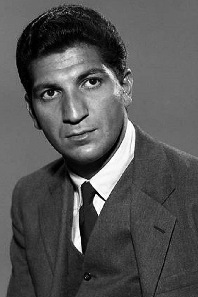 et billede af Nicholas Georgiade