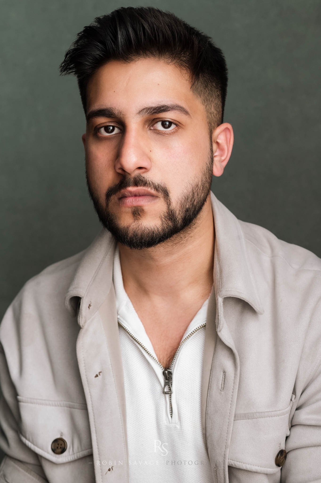 et billede af Anand Toora