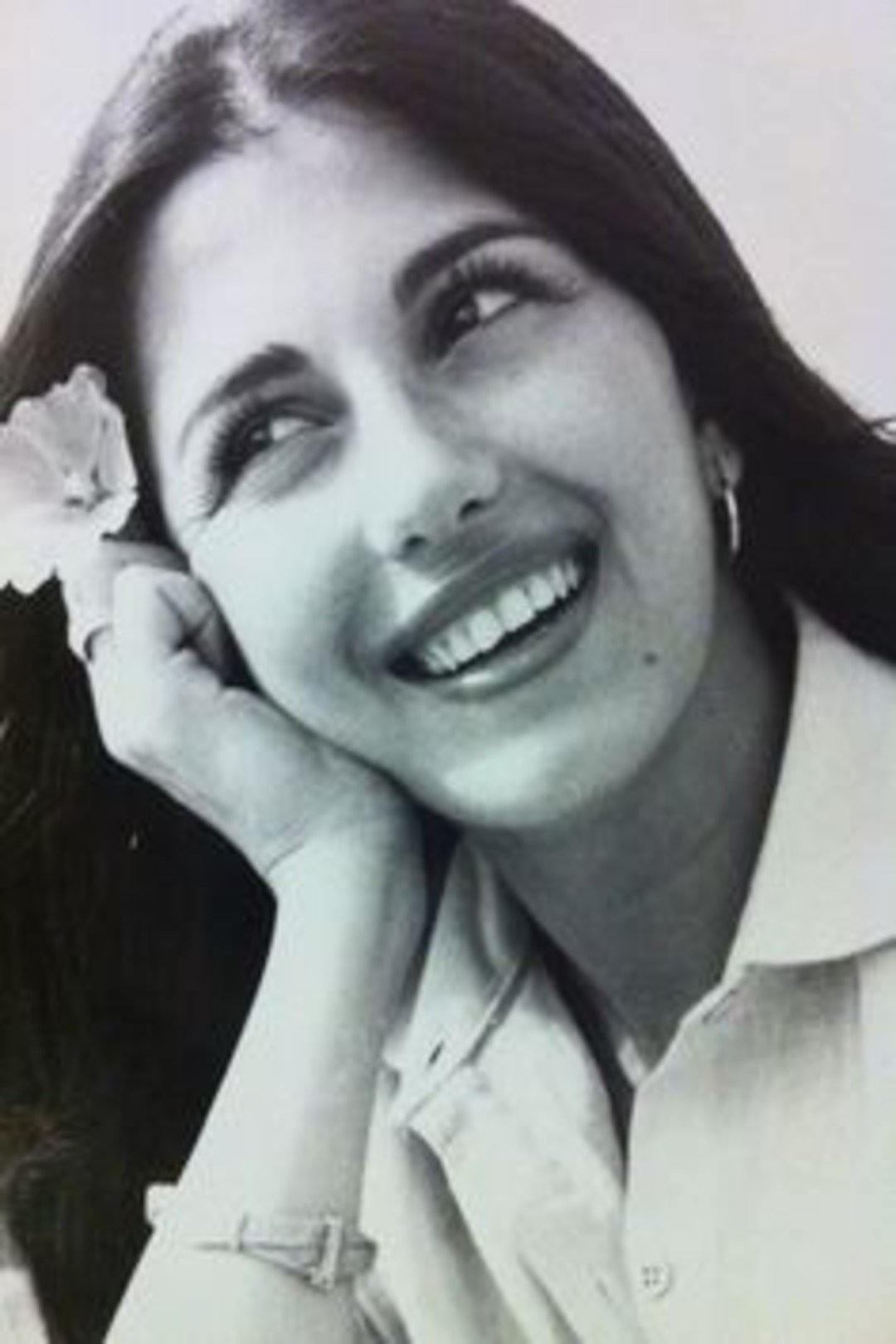 Majida El Roumi's picture in the cast
