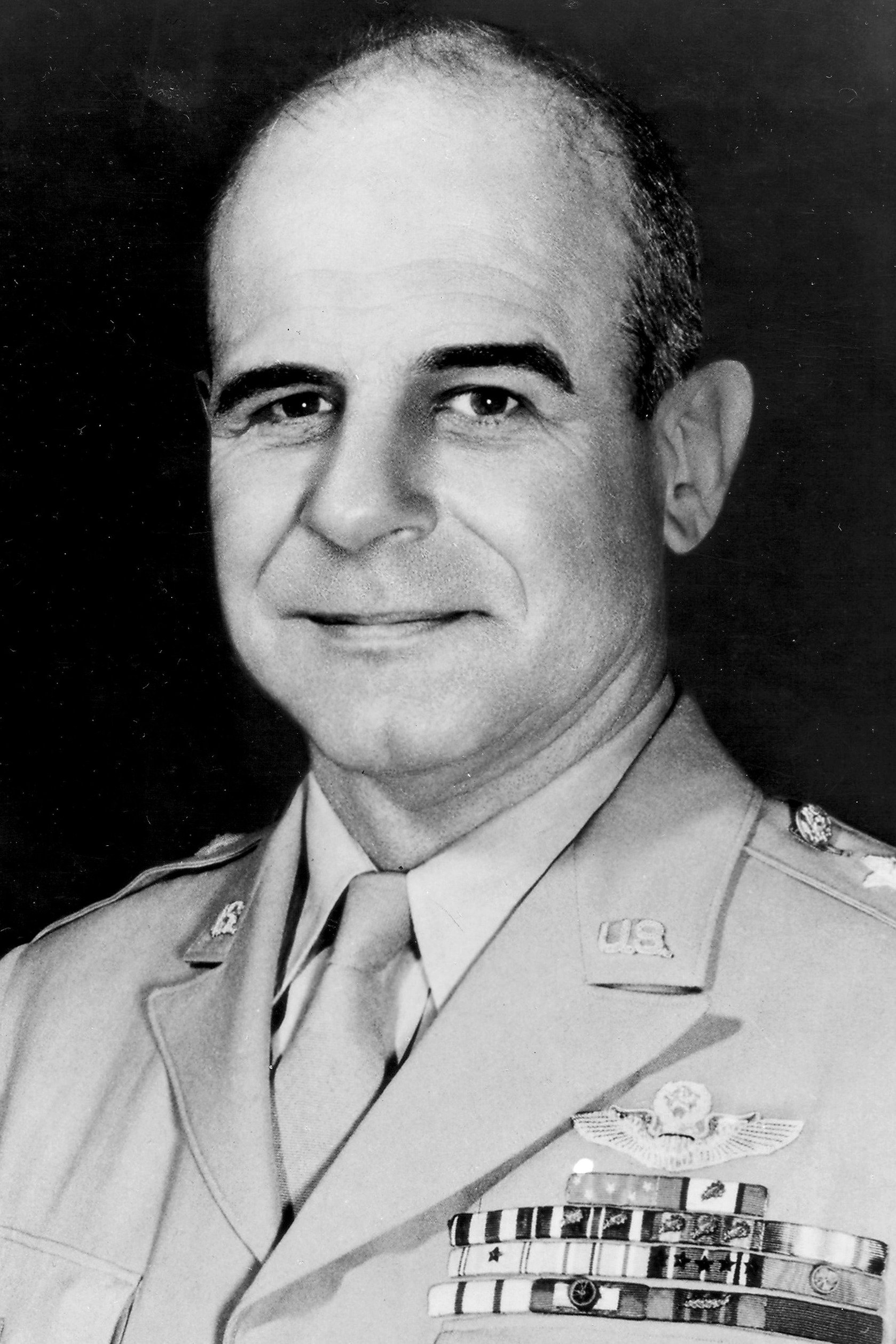 et billede af James Doolittle