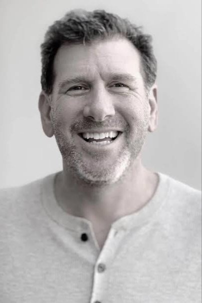 et billede af Lawrence Sher