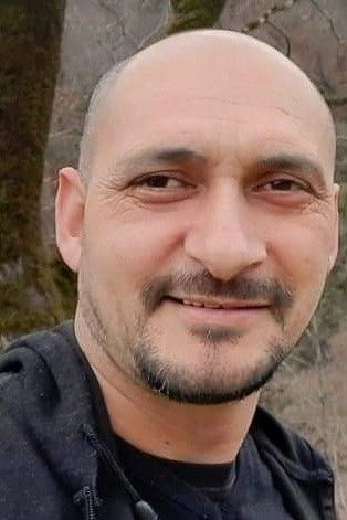 et billede af Sərdar Gözəlov