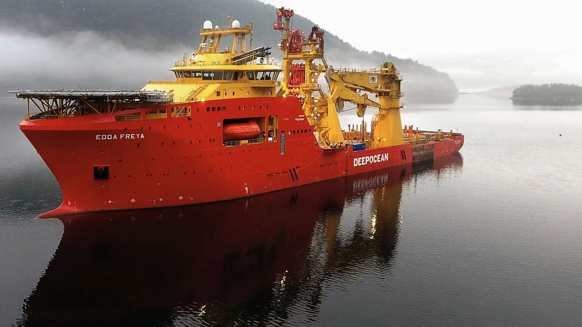 Mighty Ships S10E06 backdrop