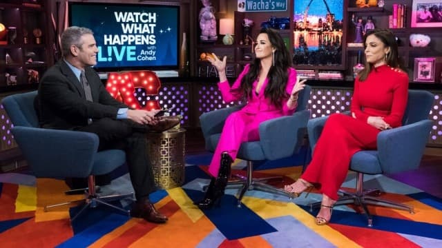 Watch What Happens Live with Andy Cohen Staffel 15 :Folge 21 