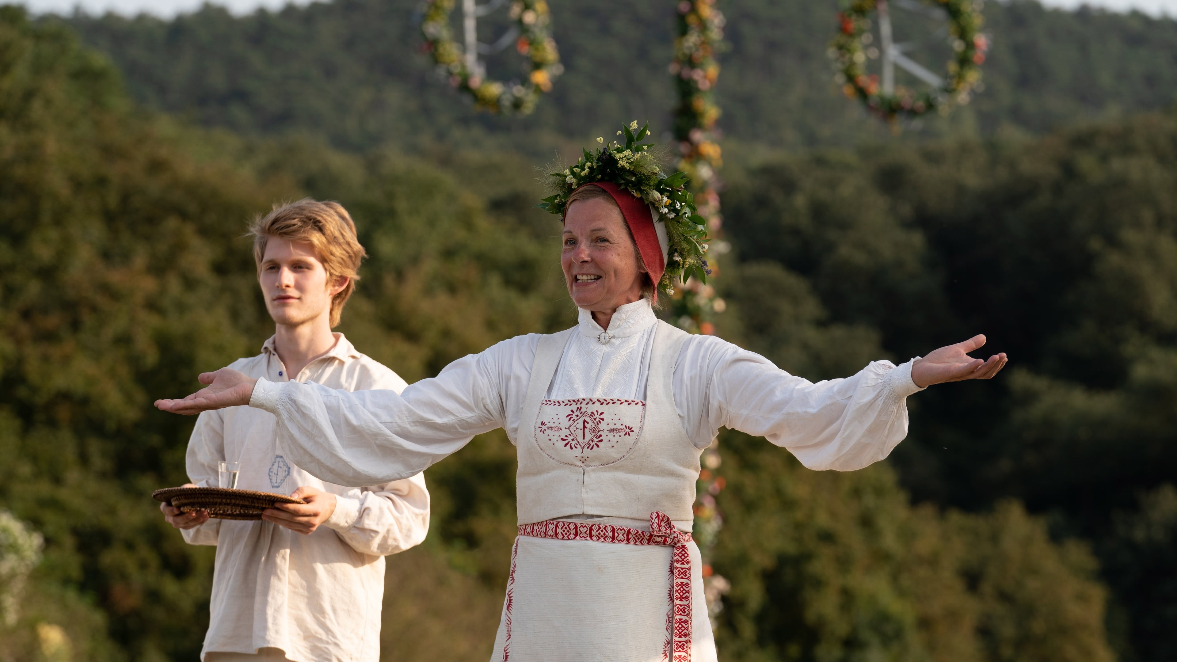 Midsommar - Il villaggio dei dannati