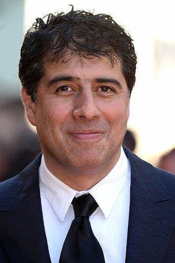 et billede af Hossein Amini