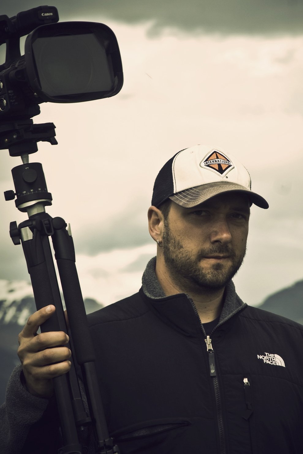 et billede af J.M. Logan