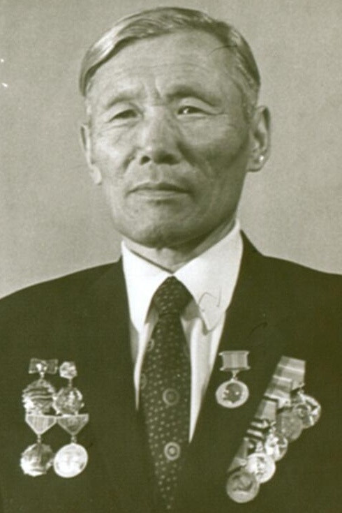 et billede af Dagba Dondukov