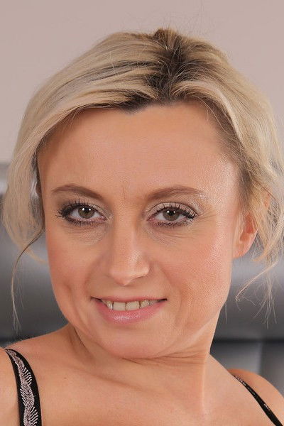 et billede af Sindy Huga