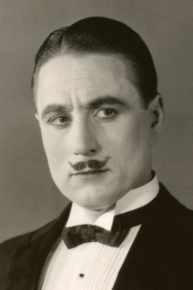 et billede af Syd Chaplin