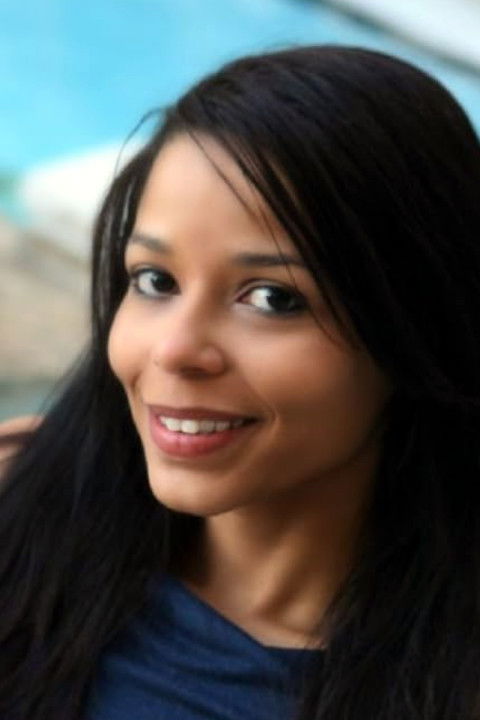 et billede af Dezirae Teal