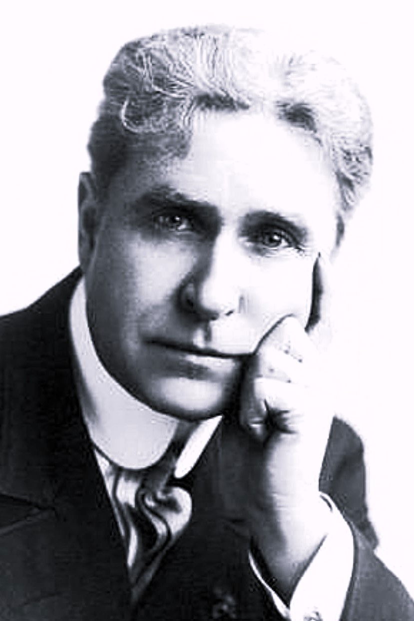 et billede af Norval MacGregor