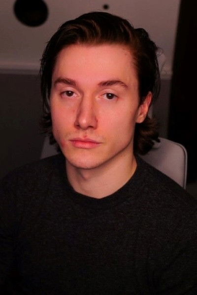 et billede af Brandon Jacobson