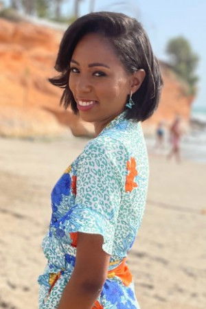 et billede af Leah Charles-King