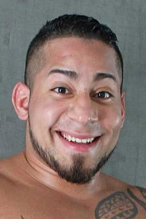 et billede af Travis Saint