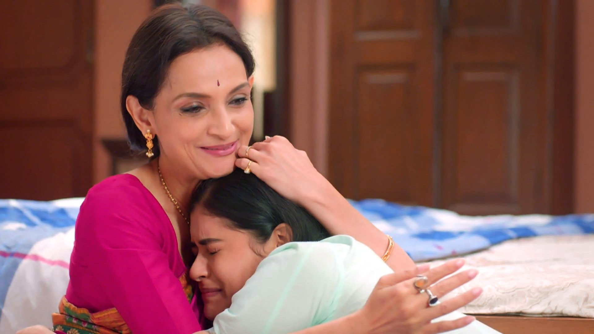 Thumbnail for Kusum Consoles Priyanka Season 1 Episode 93