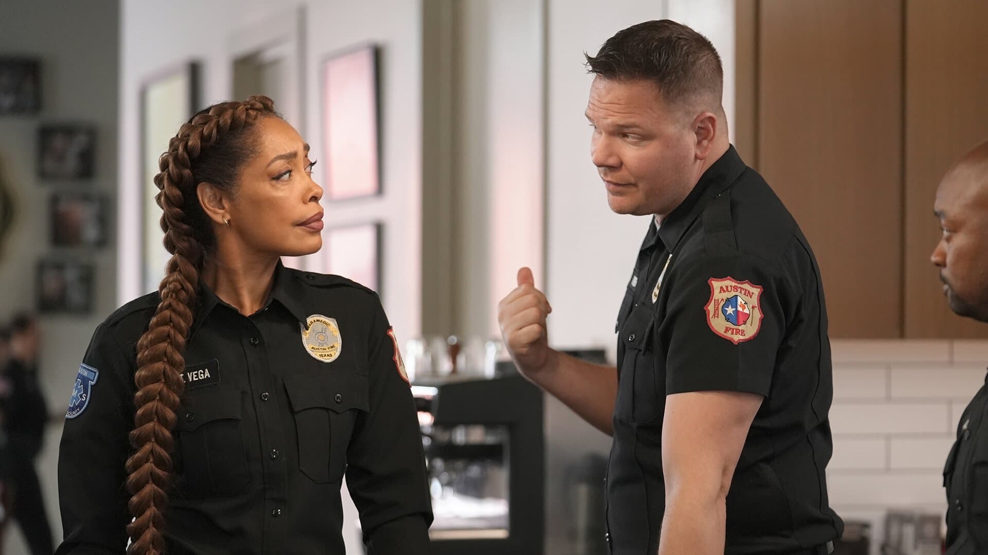 9-1-1: Lone Star Staffel 4 :Folge 16 