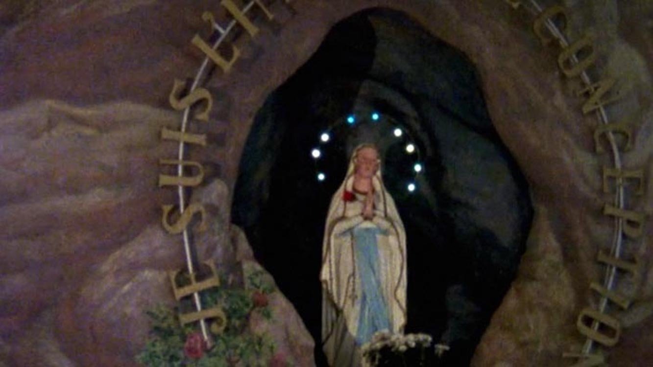 Canada Vignettes: St. Laurent Pilgrimage (1985)