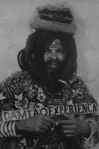 Damião Experiência's picture in the cast