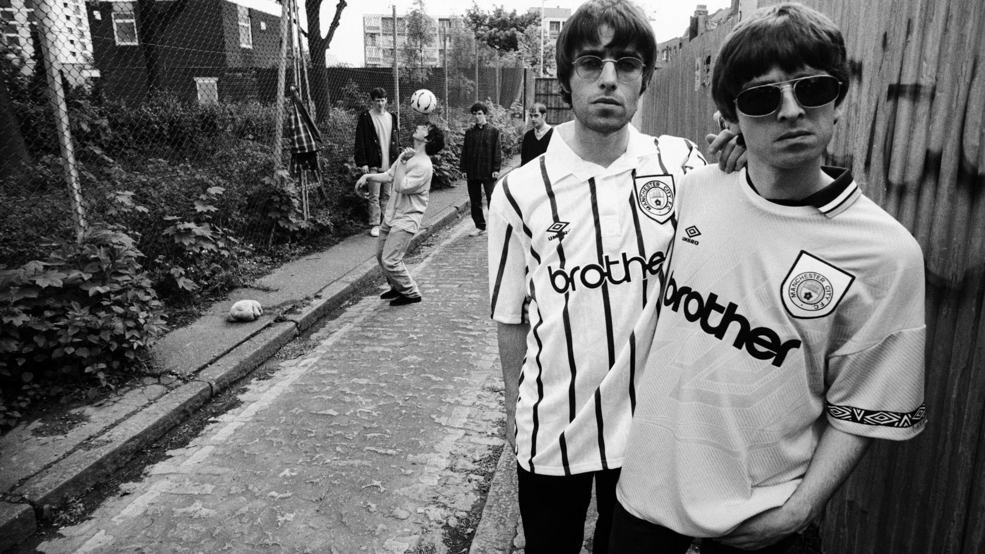 Oasis: Supersonic