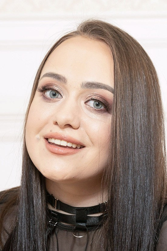 et billede af Kira Clark