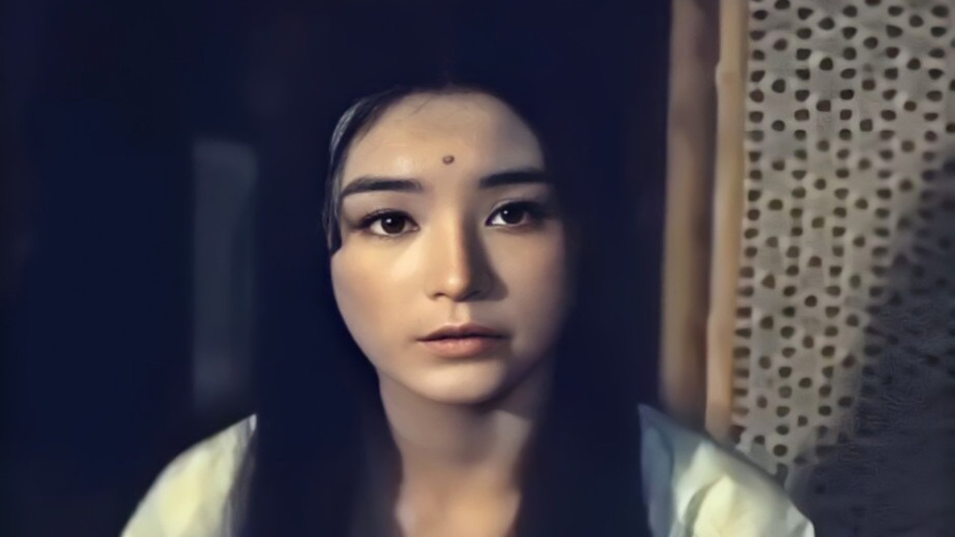Ghost of the Mirror (1974)