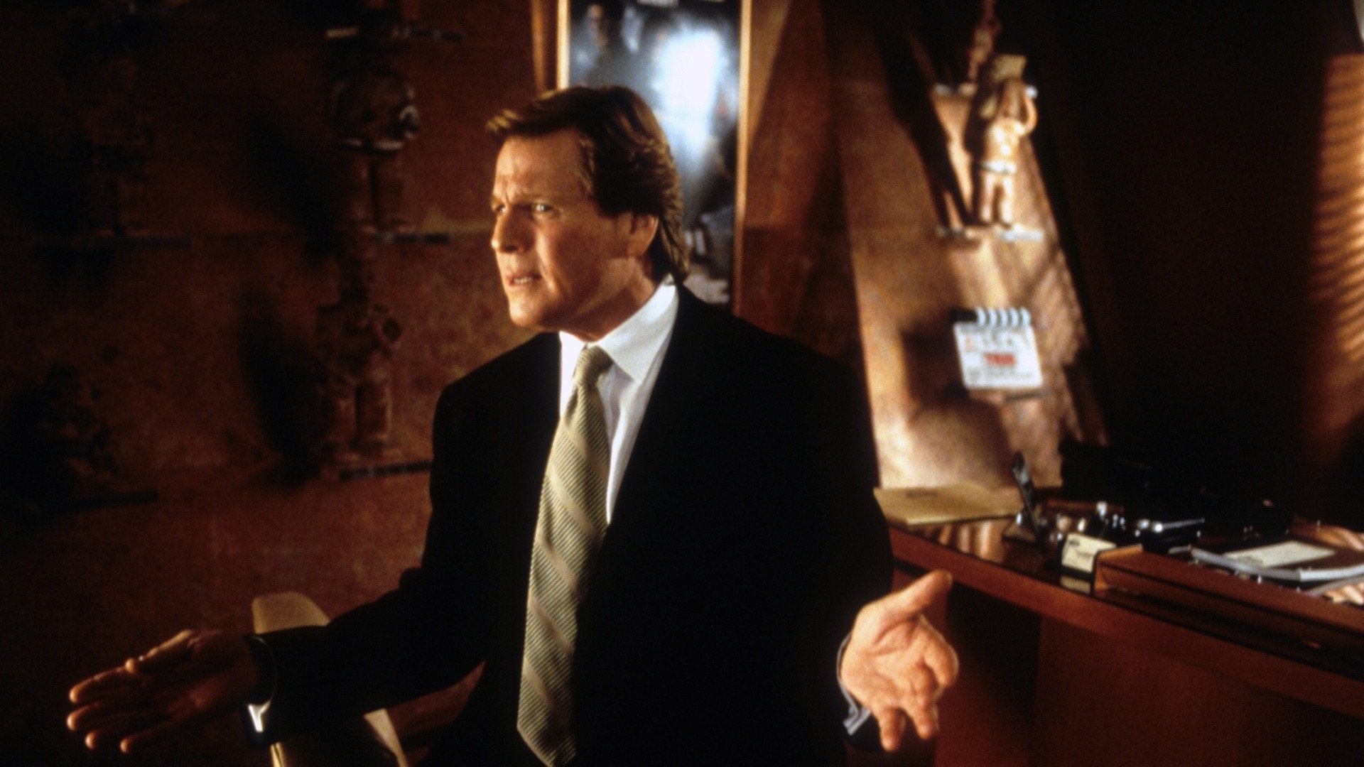 An Alan Smithee Film: Burn, Hollywood, Burn (1998)