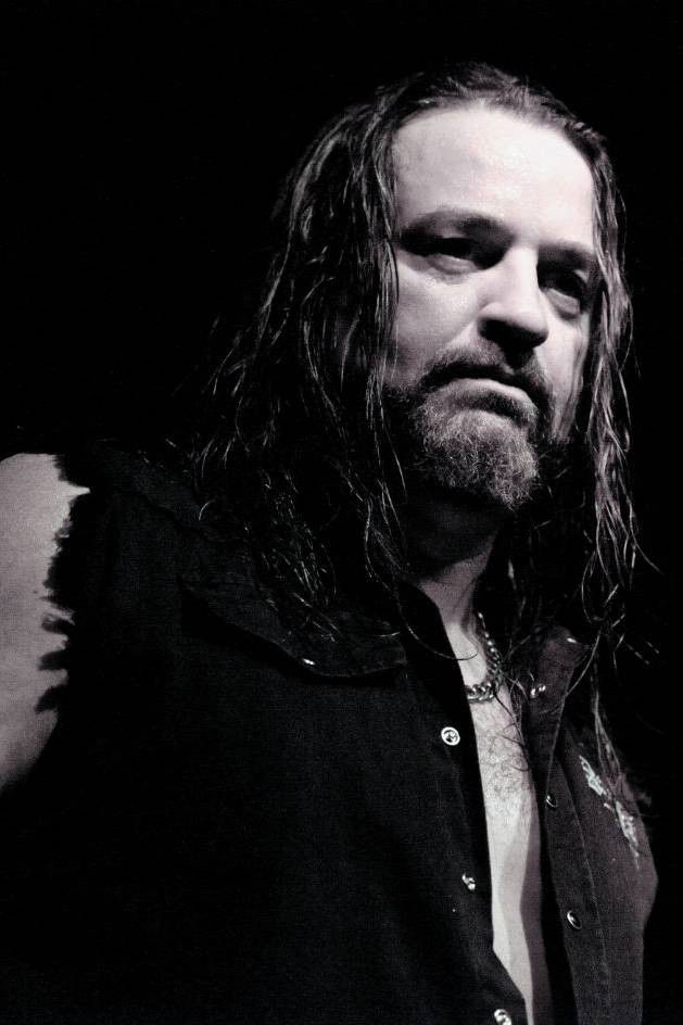 et billede af Russell Allen