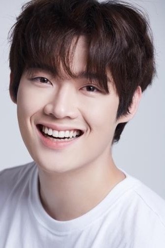 et billede af Yoon Do-gun