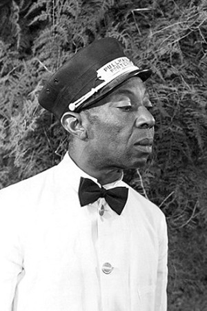 et billede af Charles R. Moore