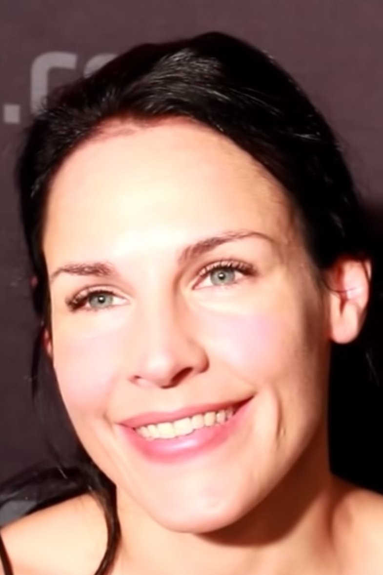 Lina Länsberg as Self