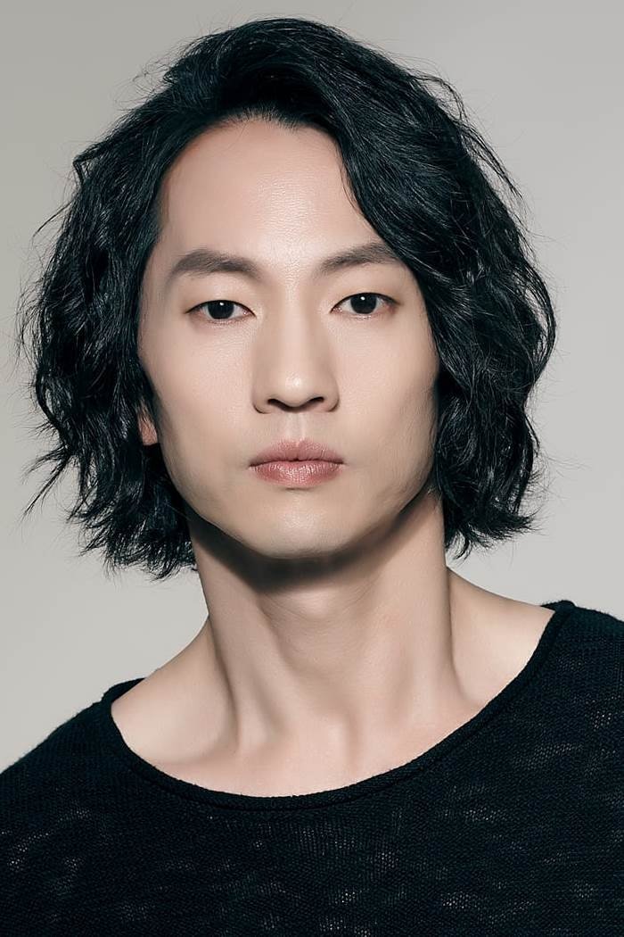 et billede af Michael K. Lee