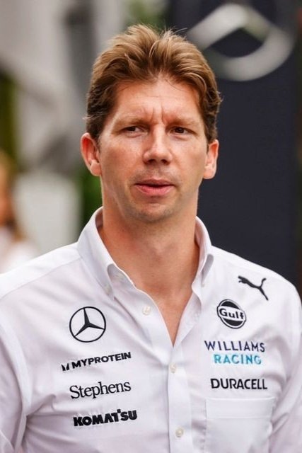 et billede af James Vowles