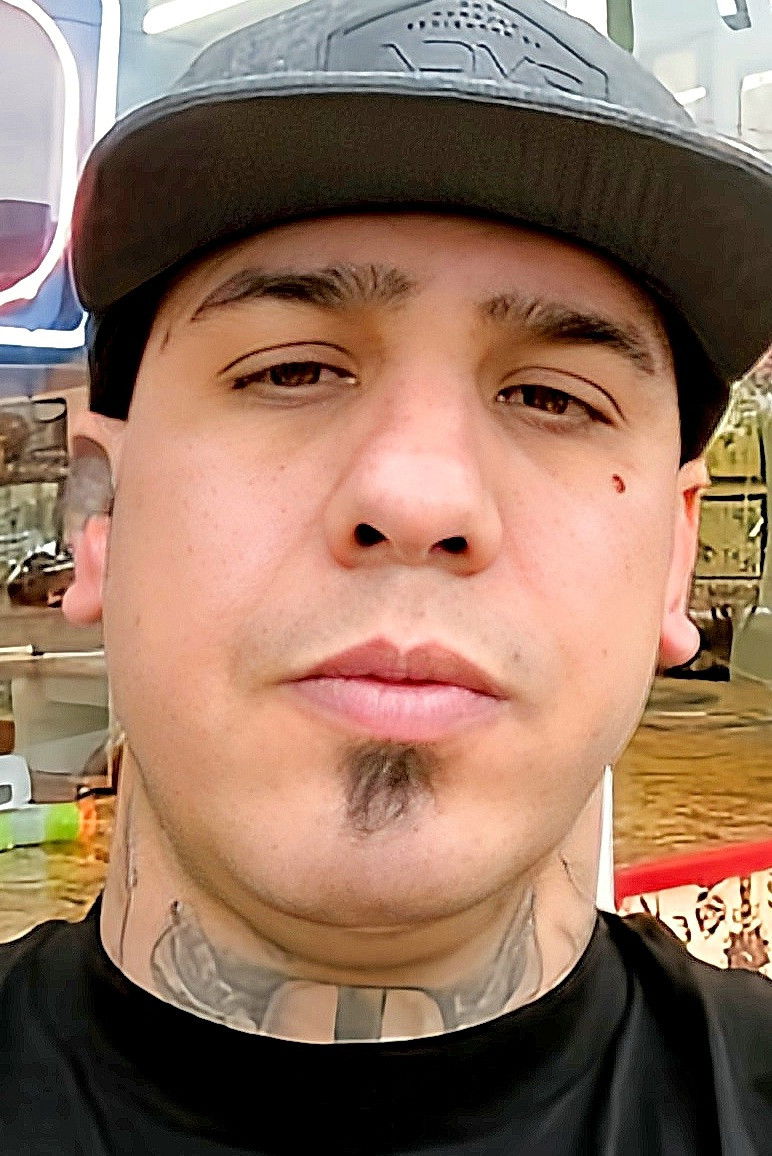 et billede af Tommy Montoya