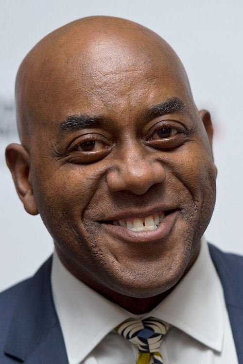 et billede af Ainsley Harriott