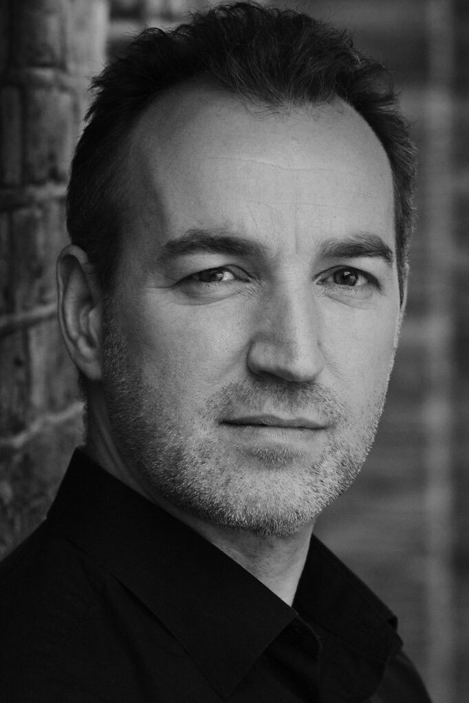 et billede af Dominic Barrand