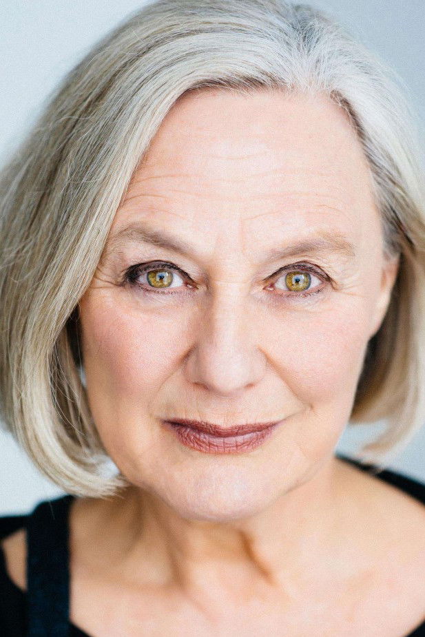 et billede af Deidre Rubenstein