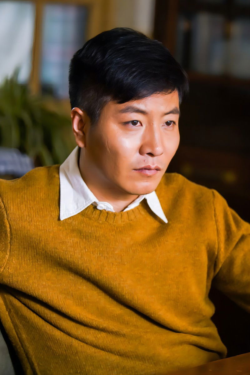 et billede af Jing Hao